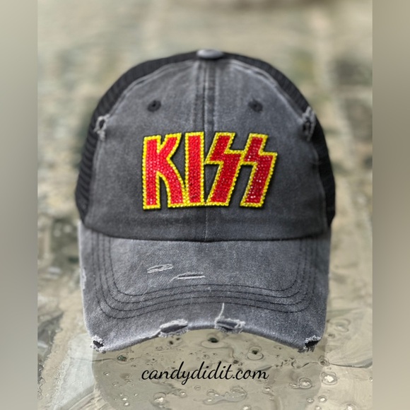 NWT Hot! KISS Rock & Roll Handmade Vintage Look Crystal Bling Ball Cap - Picture 1 of 10